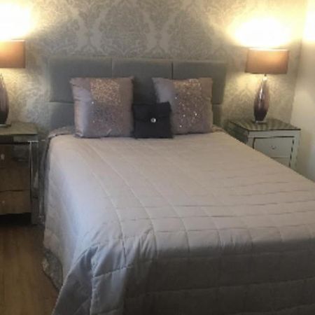 Double Room With En-Suite. Central For North West Rainhill Экстерьер фото