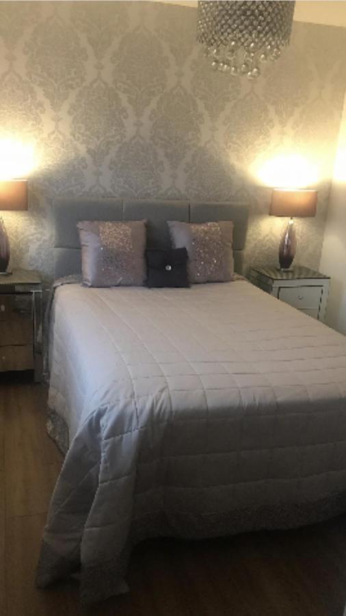 Double Room With En-Suite. Central For North West Rainhill Экстерьер фото