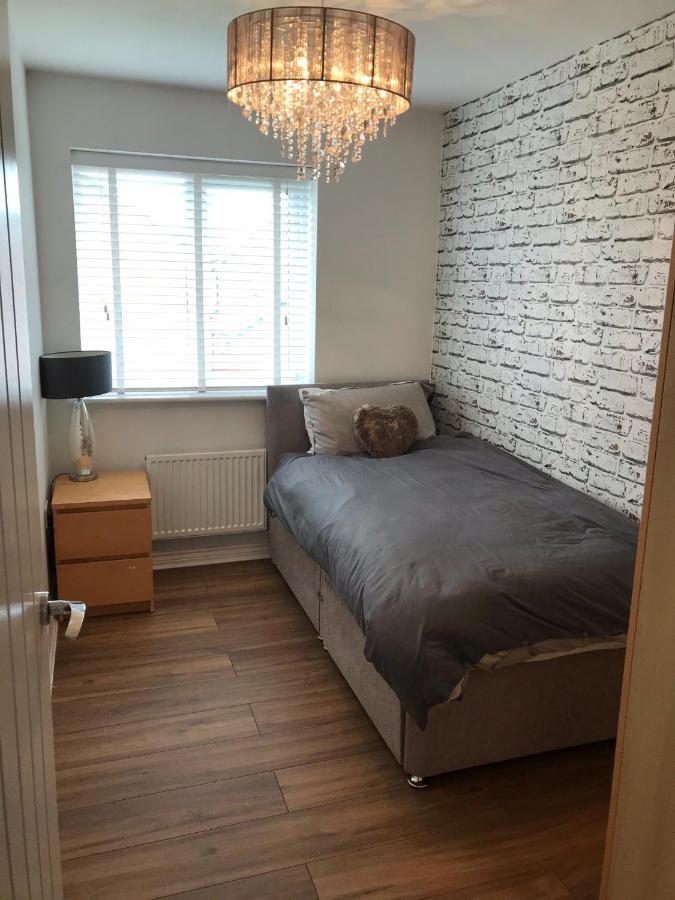 Double Room With En-Suite. Central For North West Rainhill Экстерьер фото
